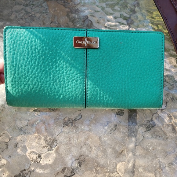 Handbags - 💥New Price💥NWOT Cole Haan Wallet